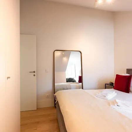 아파트 Eduardo Vii Park Amazing With Terrace 리스본